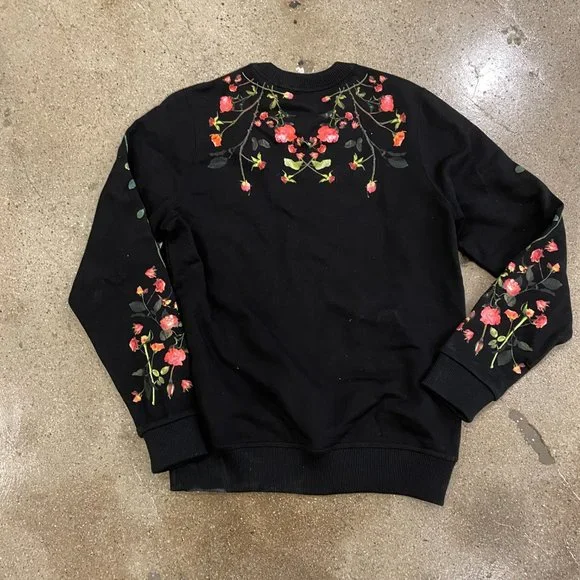 BURBERRY BLACK FLORAL-PRINTED SWEATSHIRT - Picture 4 of 4